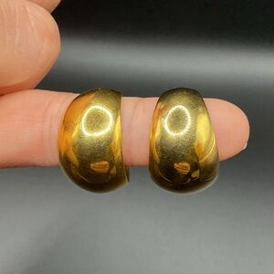 Vintage Monet signed gold tone wide band hoop clip on earrings
